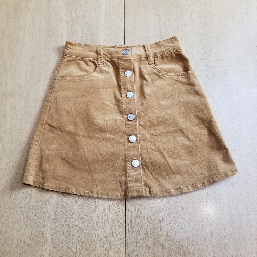 Super Cute Button Detail Skirt